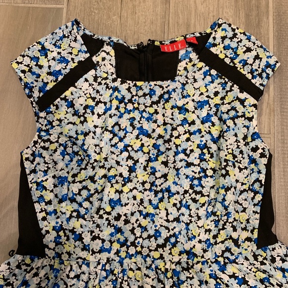 Sold - Picture 3 of 4